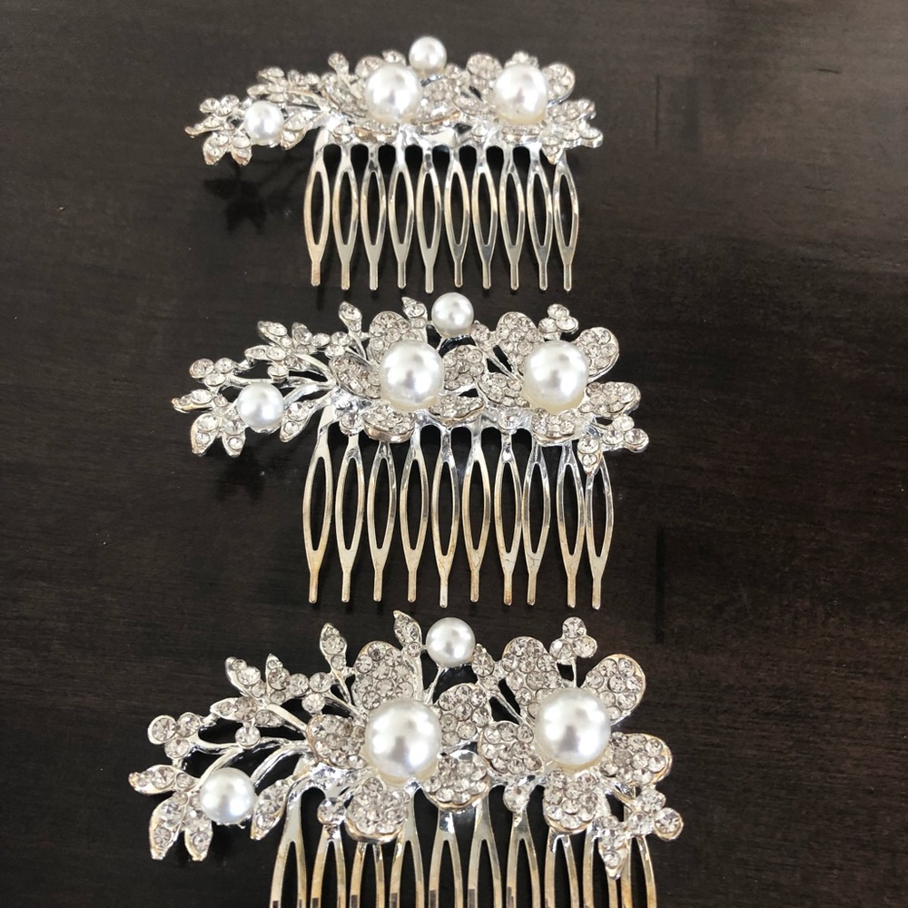 Bride hair accessories